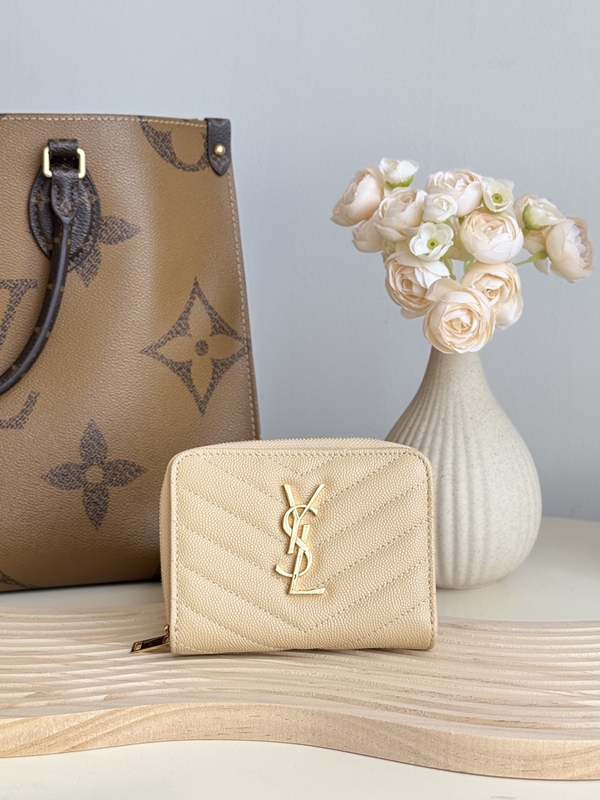 イヴサンローラン財布正面デザイン